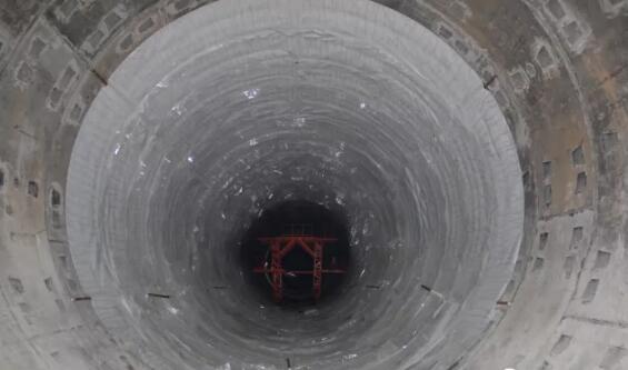 聚脲涂料擁有強(qiáng)大的性能，可應(yīng)用于各種防腐防水工程，但有兩點(diǎn)必須知道(圖1)